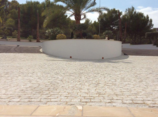 Adoquin granito blanco junta partida